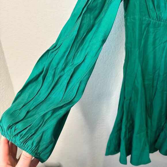 Petal + Pup Vibrant Green Cut Out Tencel Mini Dress - Size M - EUC - Picture 2 of 7